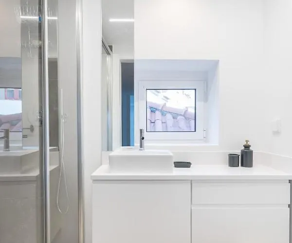 Alojamento de Acomodação e Pequeno-almoço Echo Homespaces Marquês