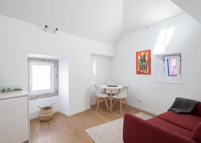 Alojamento de Acomodação e Pequeno-almoço Echo Homespaces Marquês Sesimbra