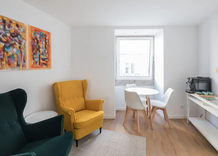 Alojamento de Acomodação e Pequeno-almoço Echo Homespaces Marquês 3*